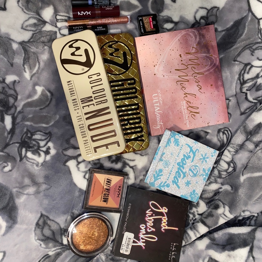 makeup bundle - Picture 2 of 5
